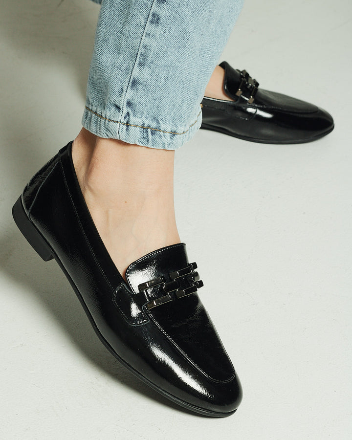 Krula Lacquered Loafers Chain