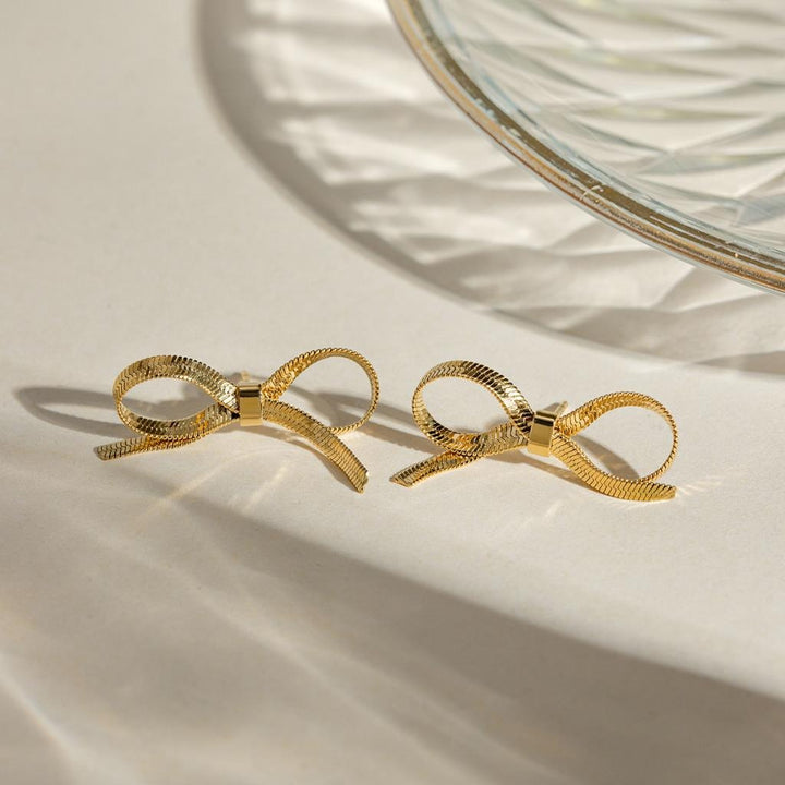 Bow Earring in Gold